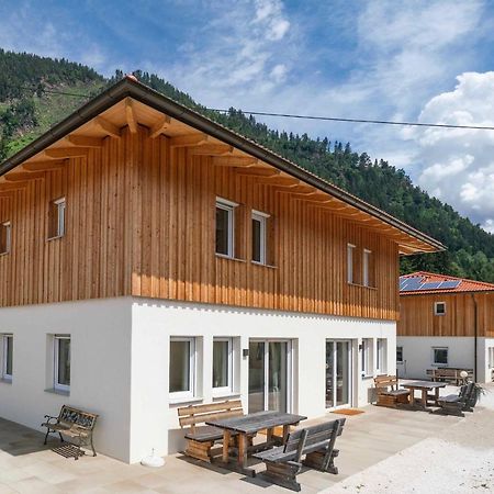 1Schoenes Ferienhaus Im Sonnigen Kaernten Dobriach Luaran gambar