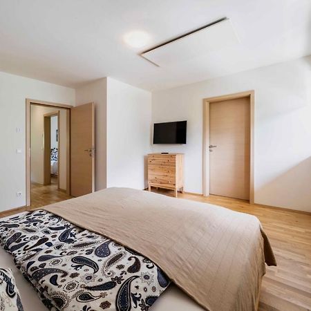 1Schoenes Ferienhaus Im Sonnigen Kaernten Dobriach Luaran gambar