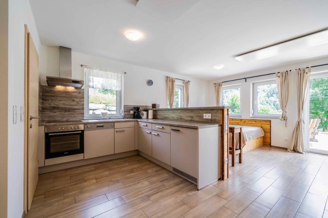 1Schoenes Ferienhaus Im Sonnigen Kaernten Dobriach Luaran gambar