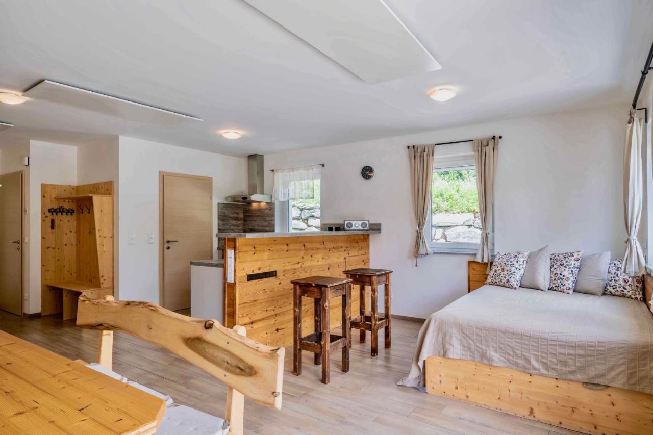 1Schoenes Ferienhaus Im Sonnigen Kaernten Dobriach Luaran gambar