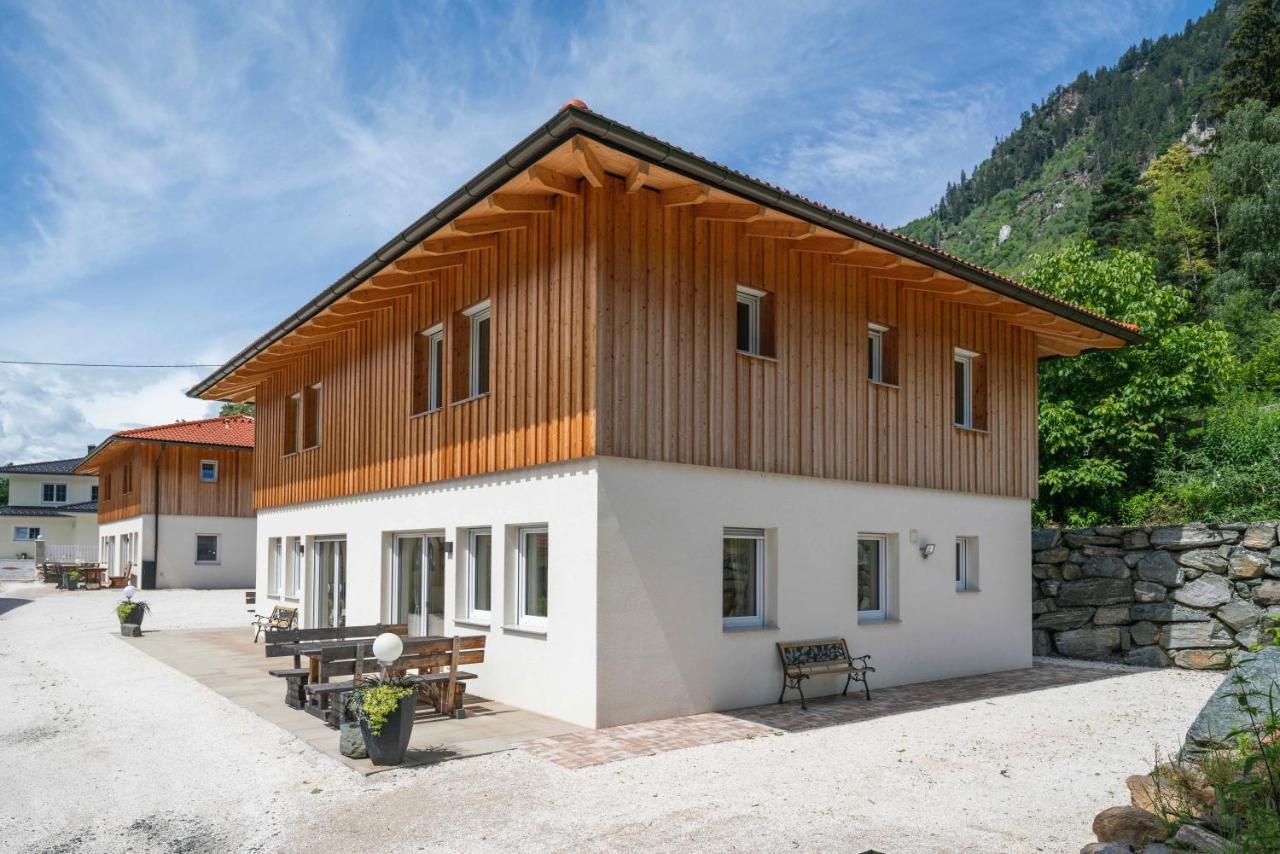 1Schoenes Ferienhaus Im Sonnigen Kaernten Dobriach Luaran gambar